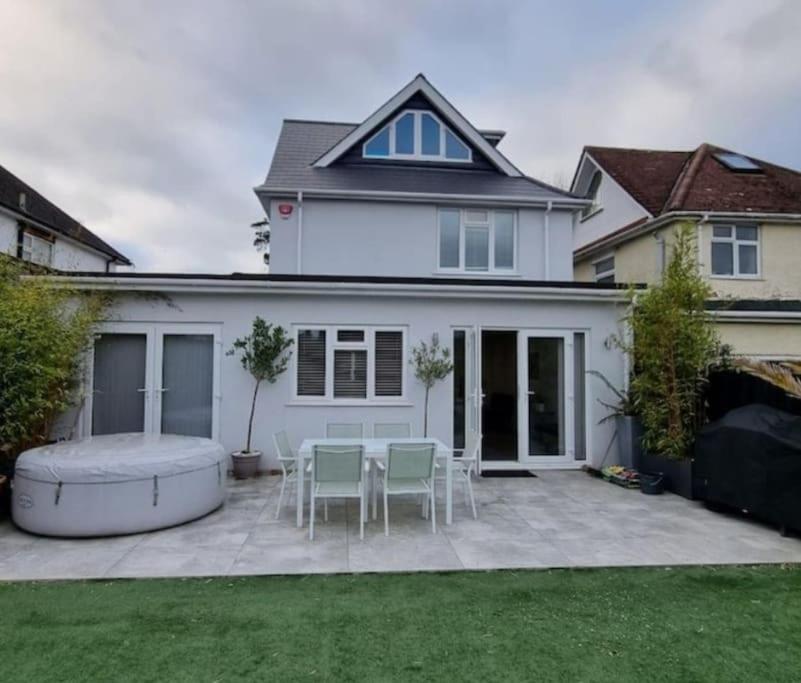 Villa Northbourne House Ferndown Exterior foto